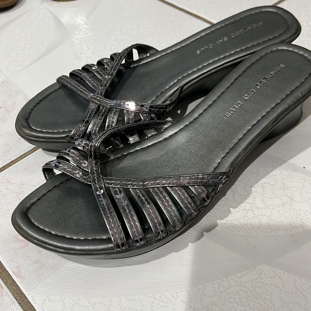 Metallic gray 2 inch wedges with sequin design